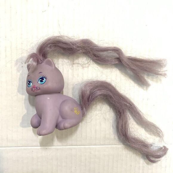 Vtg Mattel Little Pretty Kitties Pets Baby Lila Sitting Purple Rubber Toy 1989 - Picture 1 of 6